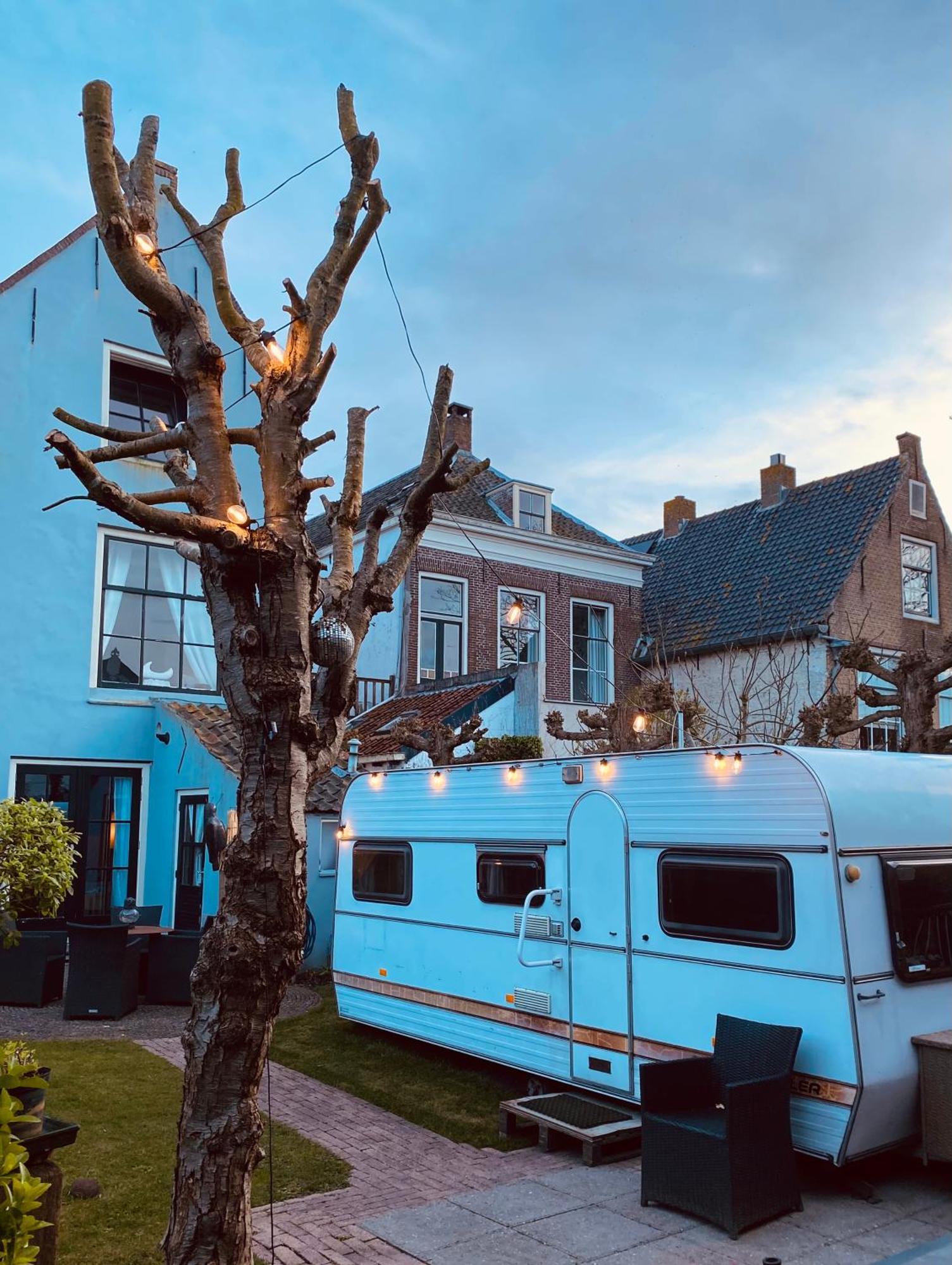 Caravan Stadstuin Goedereede Let Op De Badkamer Moet Met Andere Gasten Gedeeld Worden 외부 사진