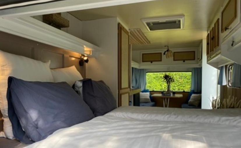 Caravan Stadstuin Goedereede Let Op De Badkamer Moet Met Andere Gasten Gedeeld Worden 외부 사진